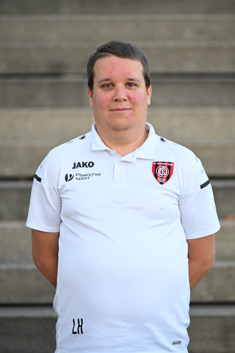 Laurent Yves Höller - Assistent